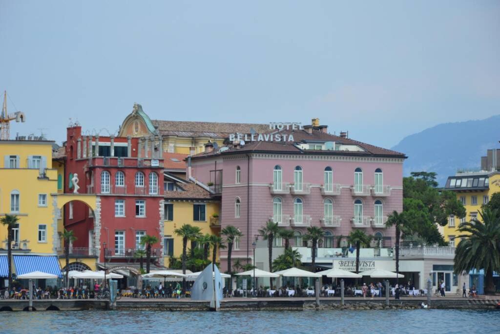 Appartamento Sunrise - Centro Storico N2 Рива-дель-Гарда Экстерьер фото