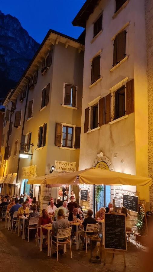 Appartamento Sunrise - Centro Storico N2 Рива-дель-Гарда Экстерьер фото